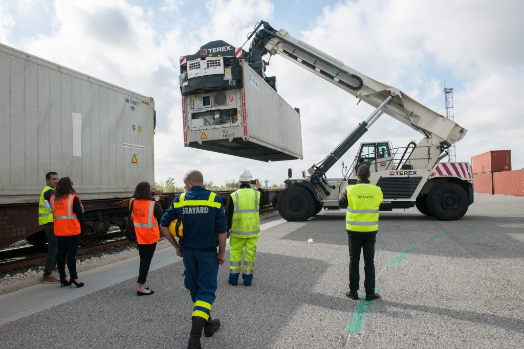 Terminal conteneurs Seayard, 1er train First food corridor